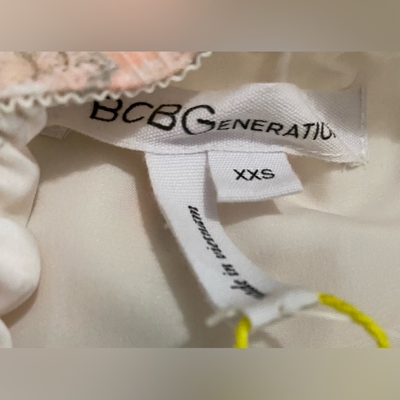 BCBGeneration Halter Chiffon Dress Back Ties at Neck Flowing Skirt w Side Slits - Picture 13 of 14